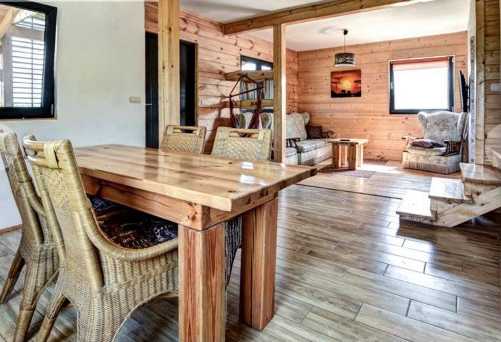 Willa Dom nad jeziorem bania hot tube balia plaża jezioro Burbiski Zewnętrze zdjęcie